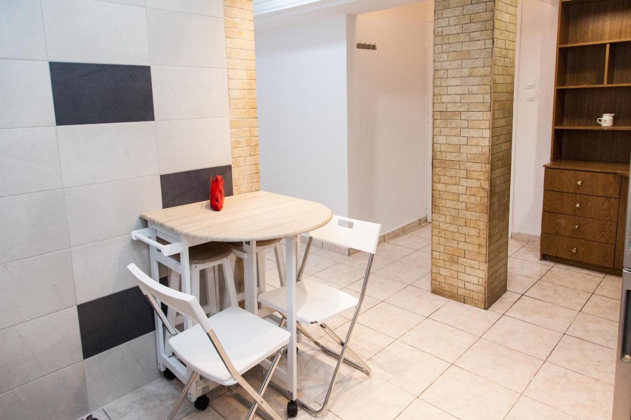 Cozy Apartment In Pireas מראה חיצוני תמונה